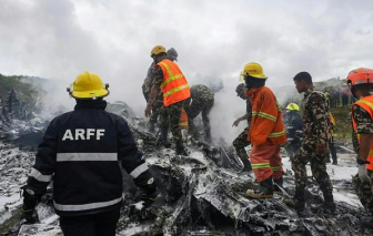 Máy bay rơi ở Nepal khiến 18 người thiệt mạng, phi công là người duy nhất sống sót