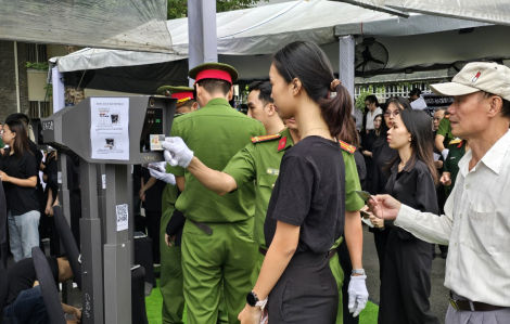 Vì thương nên muốn đến viếng Tổng bí thư Nguyễn Phú Trọng