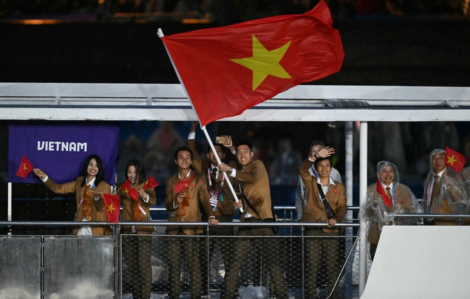 Lễ khai mạc Olympic Paris: Quốc kỳ Việt Nam tung bay