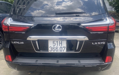 Tìm chủ xe Lexus LX570 liên quan nhóm sử dụng ma túy ở quán karaoke