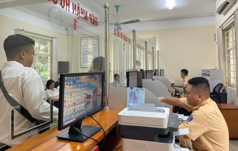 Ngân sách đã thu hơn 2.700 tỉ đồng từ đấu giá biển số xe