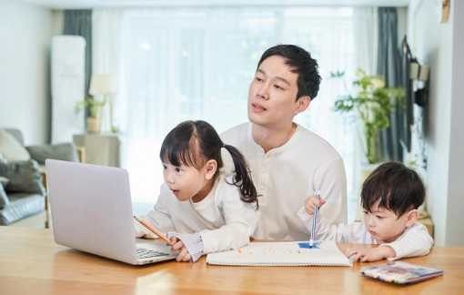 Hơn 30% nam giới ở Hàn Quốc hưởng trợ cấp nghỉ phép để ở nhà chăm con