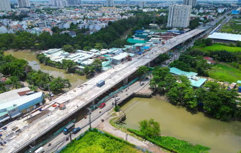 Chuẩn bị thông xe cầu Nam Lý, xóa "nút cổ chai" trên đường Đỗ Xuân Hợp