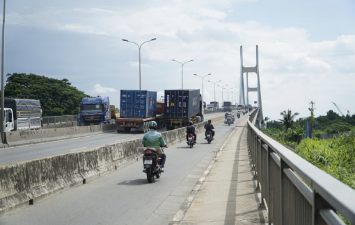 Sau vụ tai nạn ở cầu Phú Mỹ: Tài xế xe tải trọng lớn sẽ được hướng dẫn xử lý các tình huống
