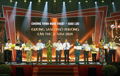 TPHCM biểu dương 19 tấm gương tiêu biểu “gương sáng phố phường”