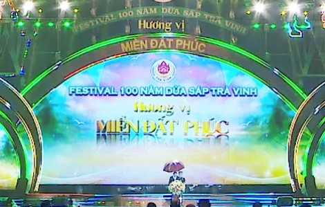 Khai mạc "Festival 100 năm dừa sáp Trà Vinh"