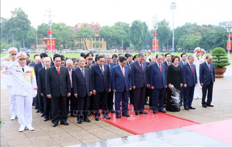 Lãnh đạo Đảng, Nhà nước vào Lăng viếng Chủ tịch Hồ Chí Minh