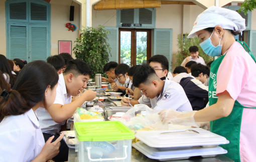 TPHCM sắp kiểm tra hàng loạt bếp ăn, căng tin trường học