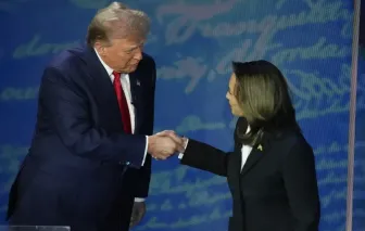 Bà Kamala Harris mạnh mẽ đáp trả ông Donald Trump trong cuộc tranh luận trực tiếp