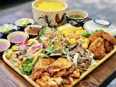 4 quán cơm gà ngon tại TPHCM để đổi bữa