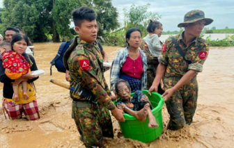 Người dân Myanmar cũng khốn khổ với bão Yagi