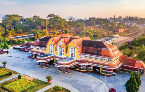 Bị chỉ trích vì tăng giá vé vào ga Đà Lạt gấp 10 lần, Lâm Đồng đề nghị... cân nhắc