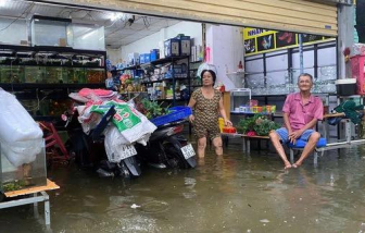 Mưa lớn kéo dài, nhiều tuyến đường ở đảo ngọc Phú Quốc bị ngập