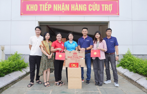 Mondelez Kinh Đô mang Trung thu đến với hàng ngàn trẻ em và hỗ trợ thực phẩm cho đồng bào vùng bão lũ