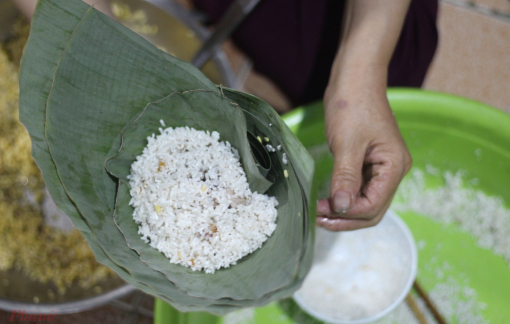 Bánh ú chợ quê