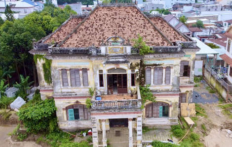 Người dân Biên Hoà nói gì khi căn biệt thự cổ 100 năm tuổi sắp bị phá dở?