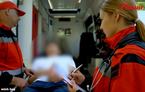 Hãng hàng không Thụy Sĩ mất 14 tiếng giải cứu 2 nhà leo núi người Việt