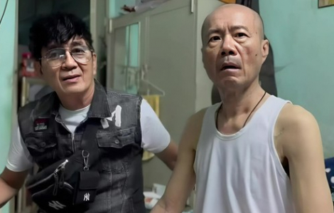 Ca sĩ Lê Tuấn bật khóc khi đến thăm ca sĩ Tô Thanh Phương đang chống chọi với bệnh tật