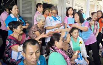 Thương nhân TPHCM mang yêu thương đến với bao người khó