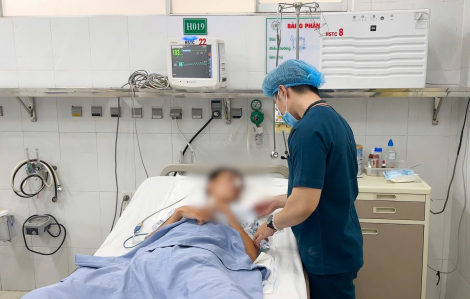 Cứu sống thành công bệnh nhi ngưng tim, ngưng thở vì điện giật