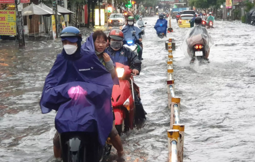 Nguyên nhân TPHCM ngập nặng sau cơn mưa lớn ngày 8/10?