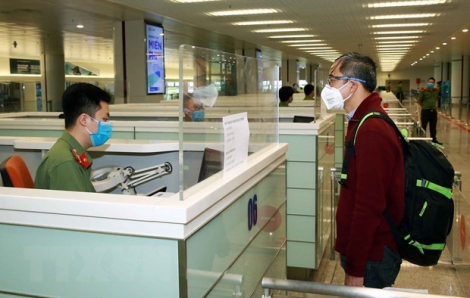 4 trường hợp nợ thuế bị tạm hoãn xuất cảnh