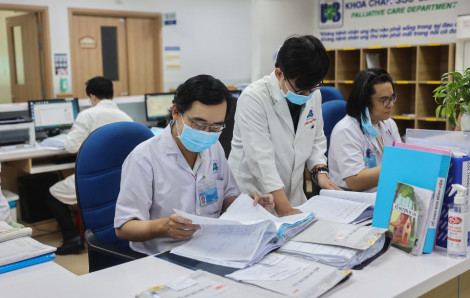 Bộ Y tế đề xuất tăng phụ cấp cho nhân viên y tế gấp 2 đến 3 lần