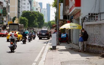 Quận 1 chuẩn bị thu phí sử dụng tạm thời vỉa hè thêm nhiều tuyến đường