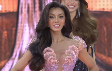 Á hậu 2 Miss Grand International khóc nức nở vì bị gỡ vương miện ngay trên sân khấu