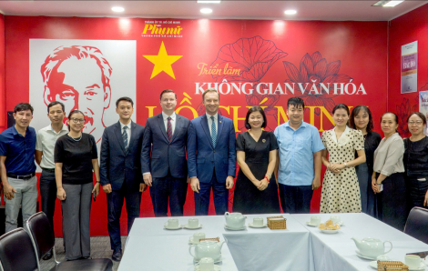 Tổng lãnh sự Cộng hòa Belarus thăm và làm việc tại Báo Phụ nữ TPHCM