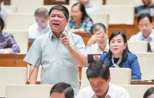 Nguyên nhân "khám chữa bệnh BHYT nhiêu khê, cử tri mệt mỏi"