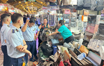 Tiểu thương Saigon Square, chợ Bến Thành lại đóng sạp, “né” kiểm tra