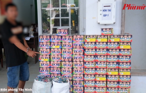 Chuyển 158kg pháo lậu vào Việt Nam