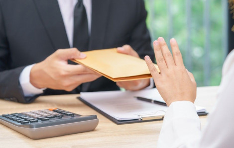 Trường tiểu học gửi thư ngỏ từ chối nhận quà lễ, tết từ phụ huynh