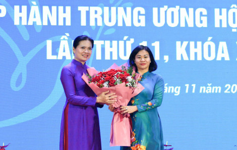 Bà Nguyễn Thị Tuyến - Phó bí thư Thành ủy Hà Nội làm Chủ tịch Hội LHPN Việt Nam