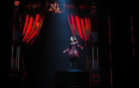 Nghịch lý chuyện diễn viên hài có lợi thế ở các show ca hát