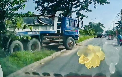 Phạt tài xế lái xe ben đi qua dải phân cách cố định ở giữa 2 phần đường xe chạy