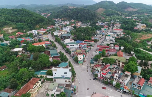 Trở về căn nhà tuổi thơ