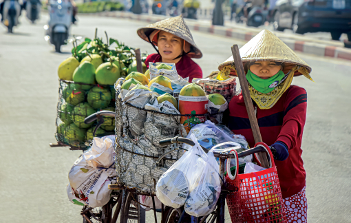 Bệnh tật bủa vây người làm việc ngoài trời