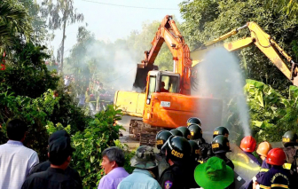 An Giang: Bắt giữ 8 người ném bom xăng vào đoàn cưỡng chế