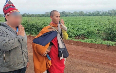 Ông Thích Minh Tuệ thông báo dừng đi khất thực