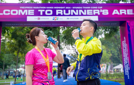 Vinamilk tài trợ “132 kg đạm*” cho 11.000 runner VnExpress Marathon Hà Nội