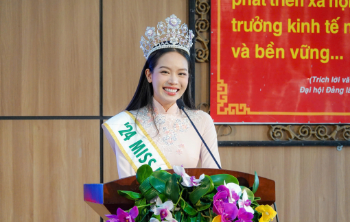 Hoa hậu Thanh Thuỷ: 'Tôi đã mang cà phê mời hoa hậu các nước'