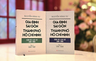 Nhà nghiên cứu 104 tuổi đi tàu nhận giải Sách Quốc gia