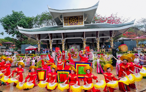 "Du lịch Việt Nam phục hồi mạnh mẽ sau đại dịch" vào top 10 sự kiện văn hóa, thể thao và du lịch tiêu biểu năm 2024