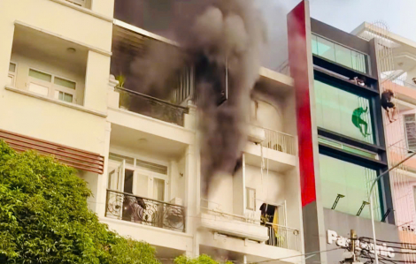 Cháy nhà nhiều tầng ở Tân Bình khiến 16 người thương vong