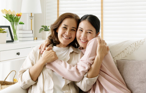 Băn khoăn khi con gái sống thử trước hôn nhân