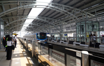 Hơn 90.000 người đi Metro số 1 dịp Giáng sinh