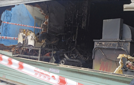 Điều tra vụ cháy nhà dân lúc rạng sáng khiến 2 người ngạt khói, 1 người bị điện giật