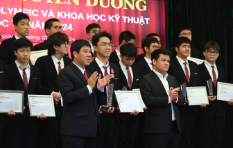 Tuyên dương học sinh đoạt giải Olympic và Khoa học kỹ thuật quốc tế năm 2024